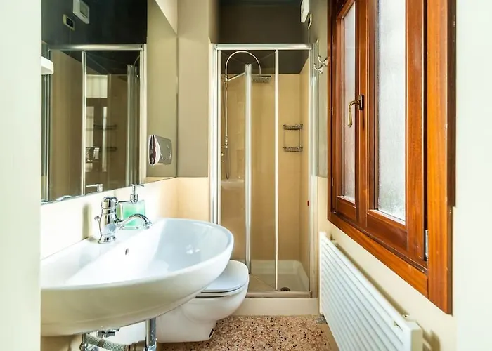 Ca Regina Panada - Passion On The Canal * 베니스